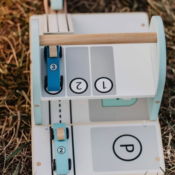 Jabadabado | Ξύλινο Βαλιτσάκι - Αγώνες Αυτοκινήτων 