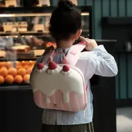 Zoyzoii | Τσάντα Νηπιαγωγείου - 3D Strawberry Cake